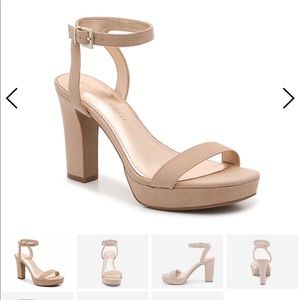 *SOLD* Kelly & Katie Sarafine platform.